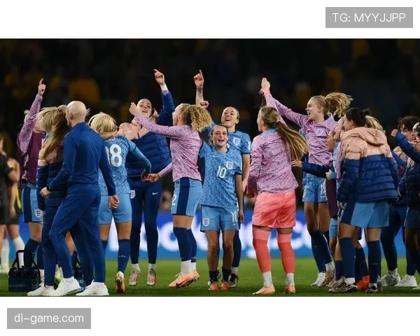 诺伊尔铸就传奇:无畏守护者书写门线辉煌篇章 诺伊尔铸就传奇:无畏守护者书写门线辉煌篇章