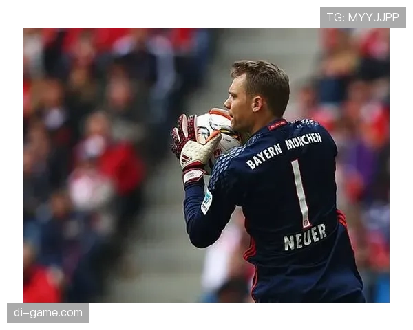 诺伊尔状态回升，以卓越职业精神成为足坛楷模